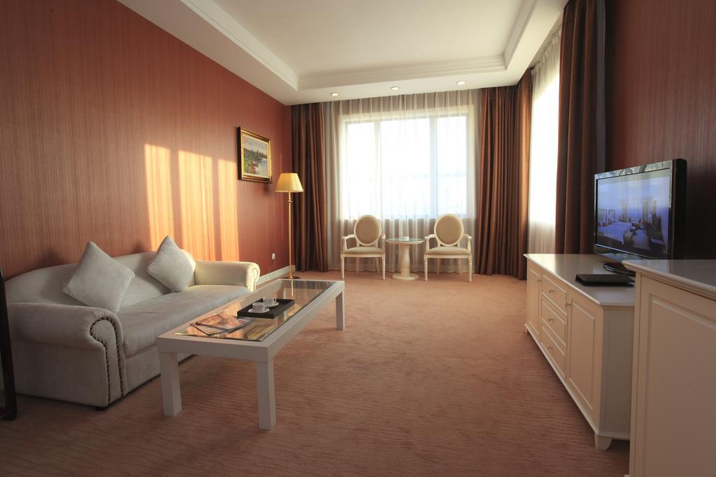 Shanghai Eiffelton Hotel Zewnętrze zdjęcie