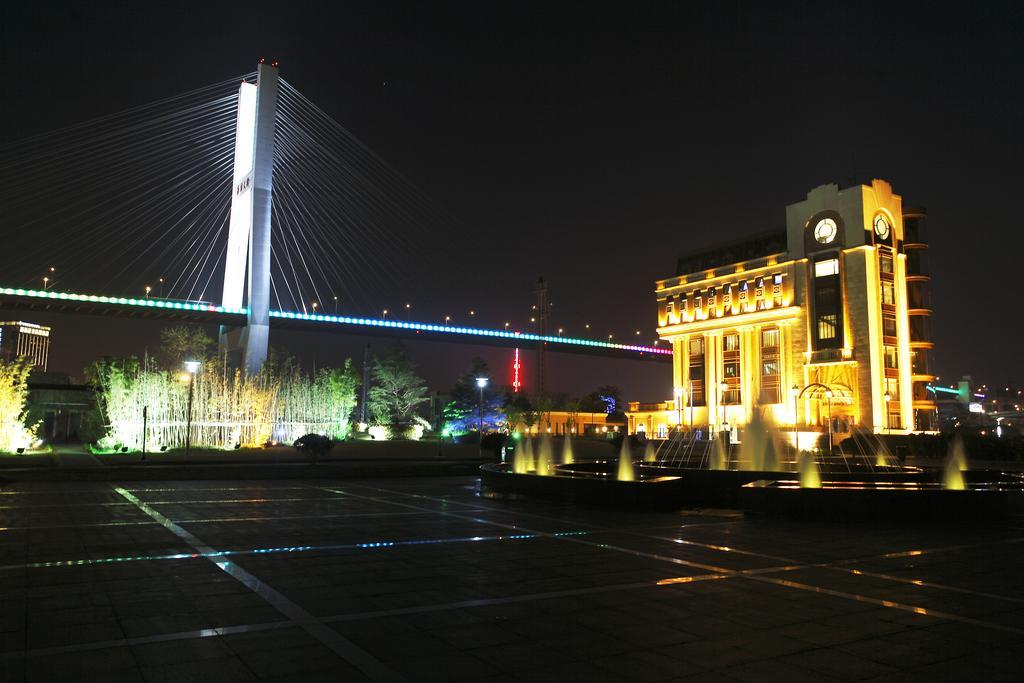 Shanghai Eiffelton Hotel Zewnętrze zdjęcie